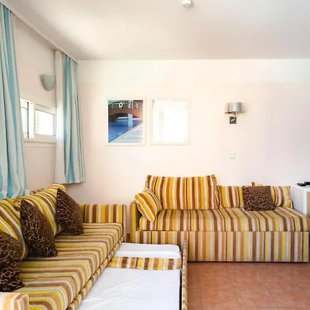 Mistral Furnished Flat * Antibes