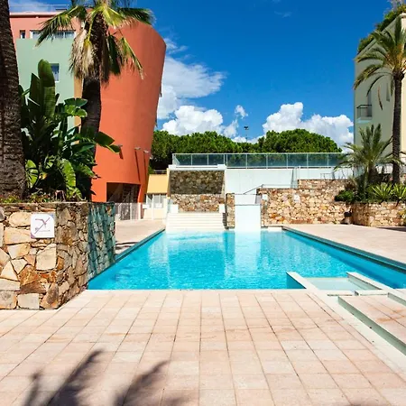 Mistral Furnished Flat * Antibes